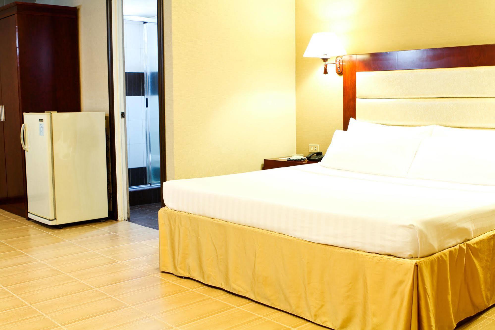 Star Plaza Hotel Dagupan City Extérieur photo